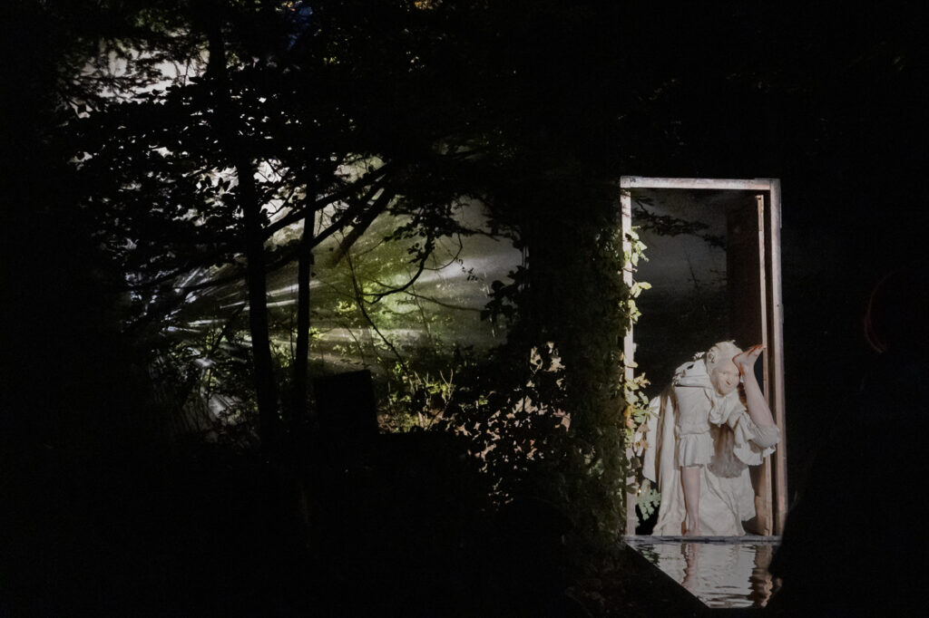 fond-TRAVERSÉES-JuilietteGuidoni